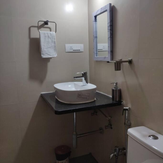 Kivi'S Kozy 2Bhk Luxurious Apartment Goa By Leela Homes 阿伯来 外观 照片