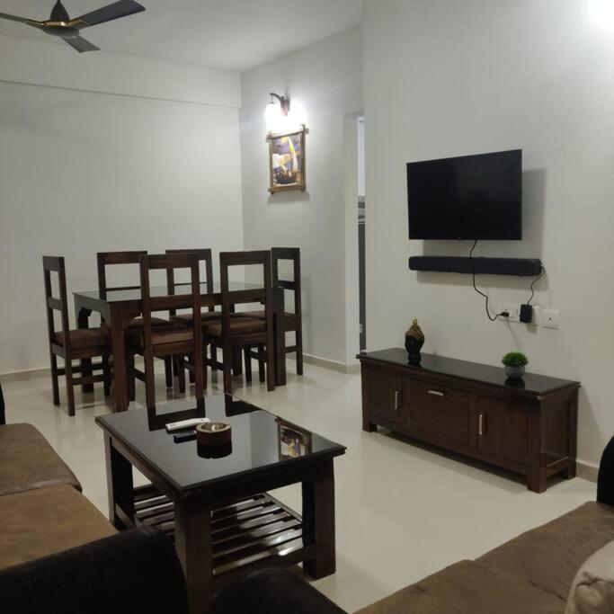 Kivi'S Kozy 2Bhk Luxurious Apartment Goa By Leela Homes 阿伯来 外观 照片